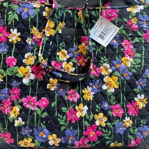 Vera Bradley tote. Wildflower Garden print.